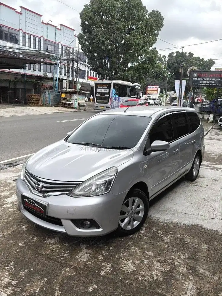 LOW KM! NISSAN GRAND LIVINA XV 2014 MATIC