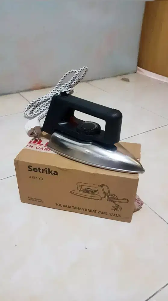 SETRIKA LISTRIK MASPION