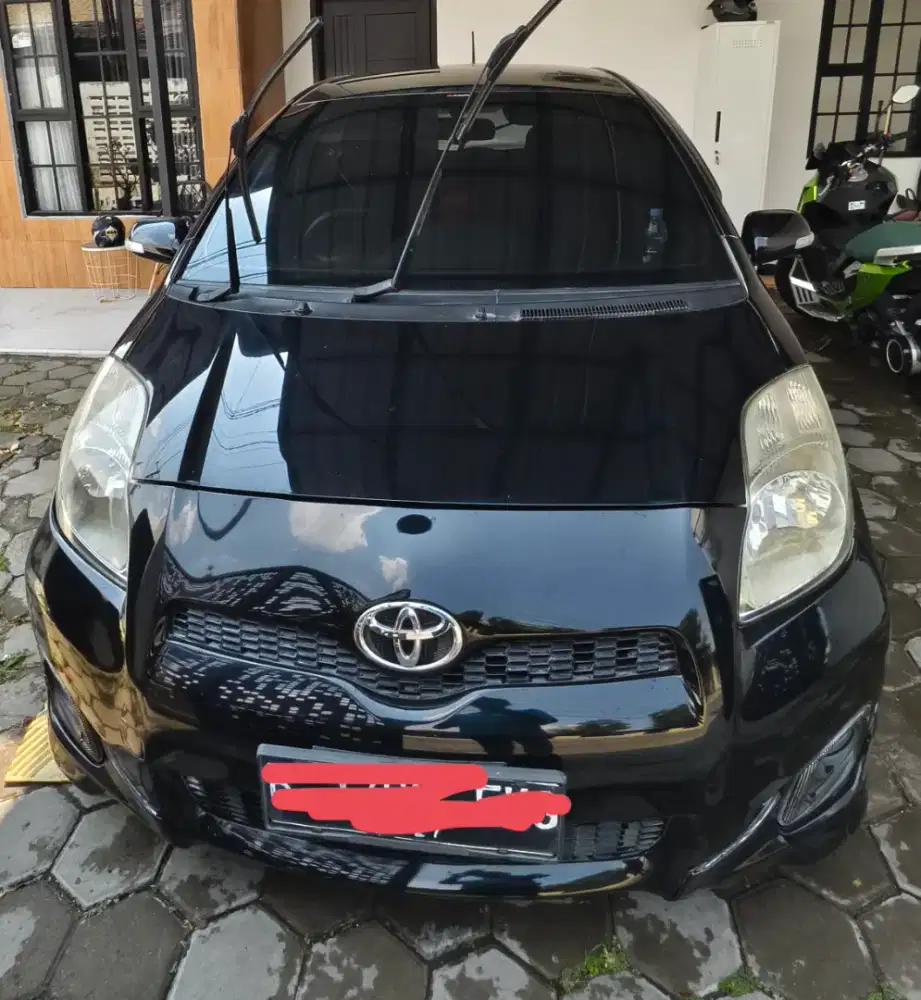 Yaris S limited AT 2012
