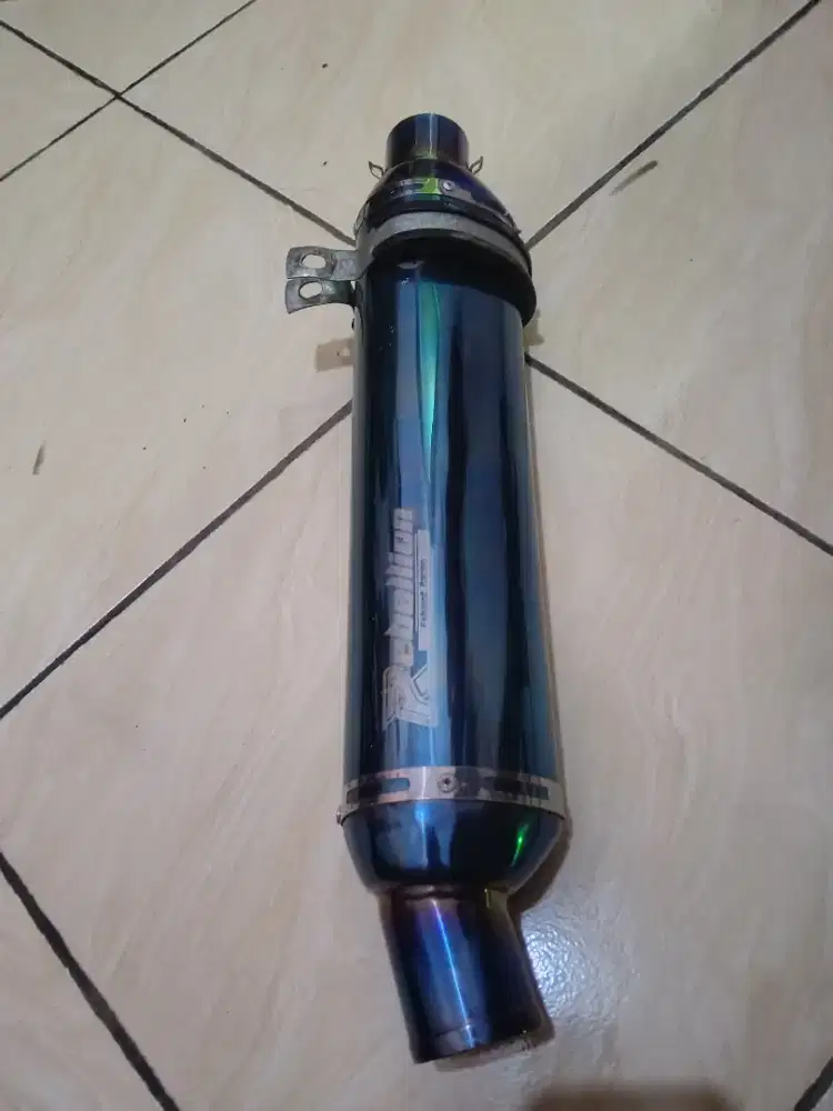 Di jual cepat slincer knalpot racing Rebellion Inlet 50 kondisi bekas