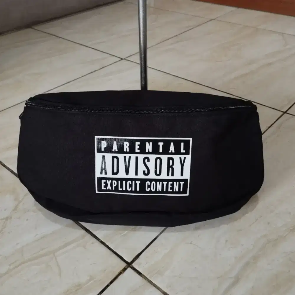 Tas Hitam Advis0ry