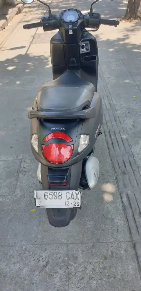 Scoopy Prestige th 2024 istimewa pjk baru