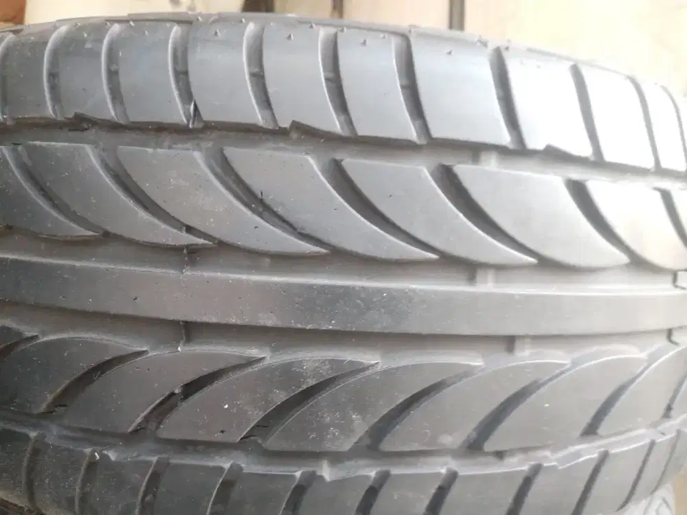 Ban radial Arciles 205/40/17.  4 pcs