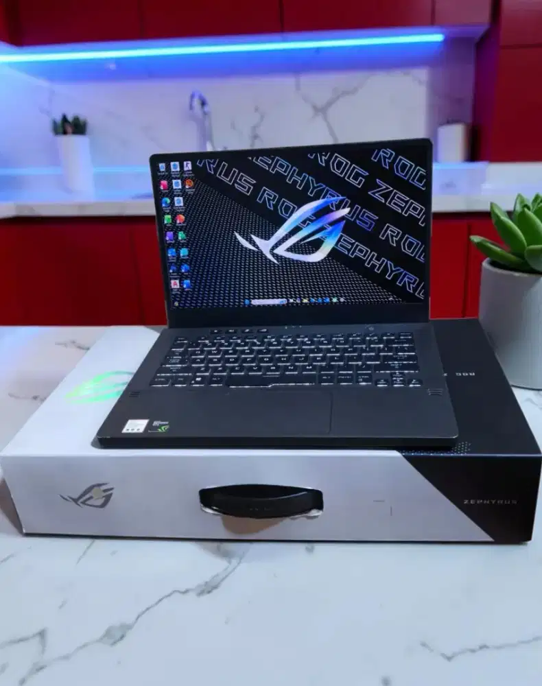 Laptop Asus ROG ZEPHYRUS G14 RYZEN 7 SSD 5128Gb NVIDIA GTX FULLSET BOX