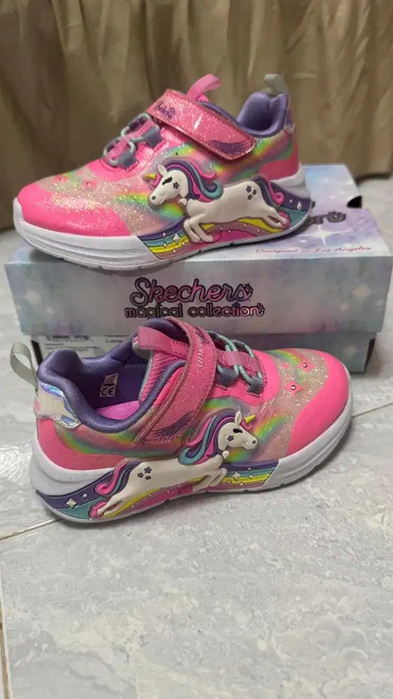SEPATU ANAK SKECHERS