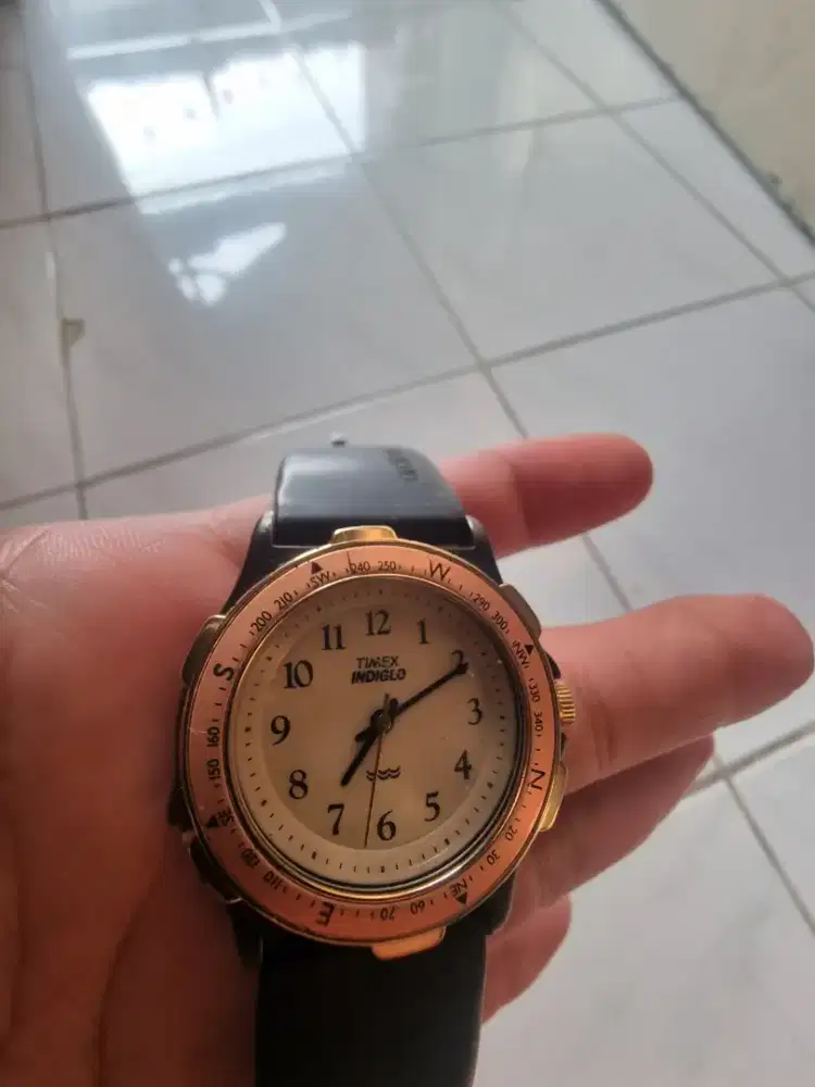 Jam timex indiglo