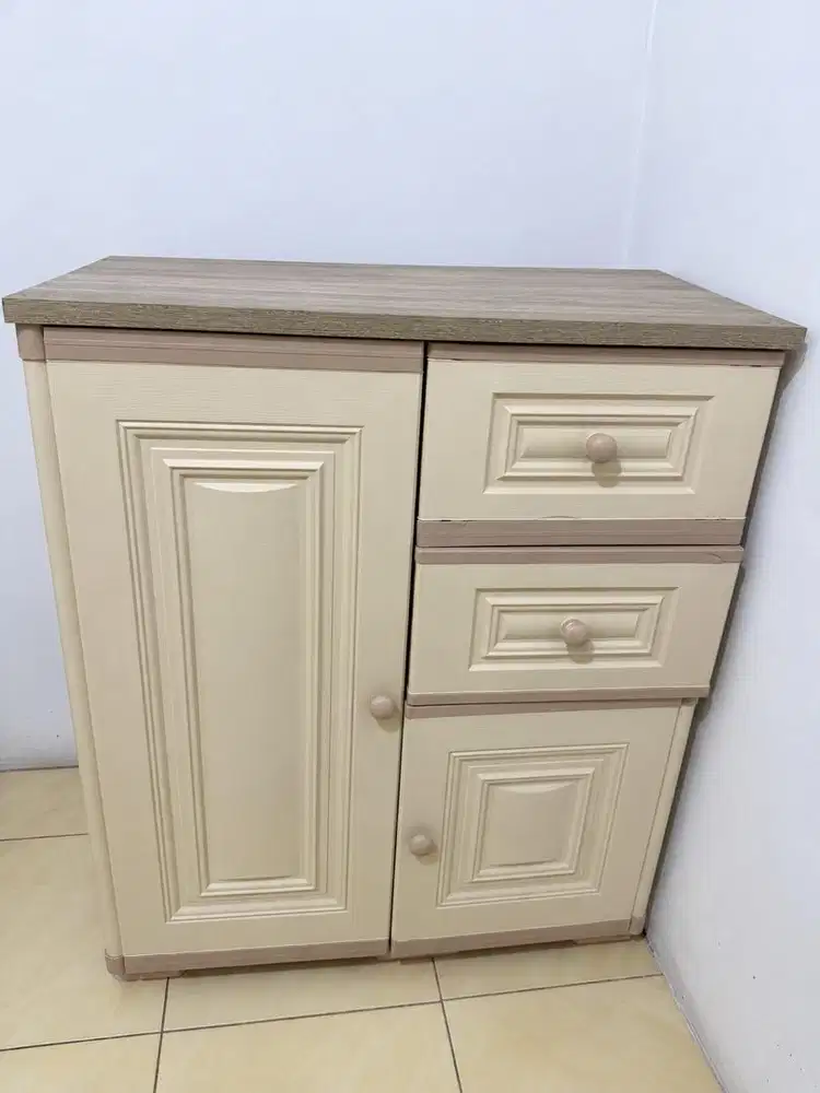 DI JUAL LEMARI BARANG