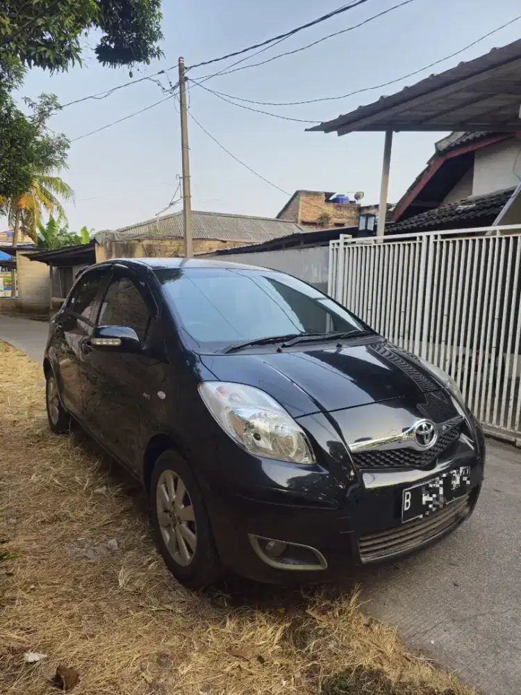 Toyota Yaris type J manual antik