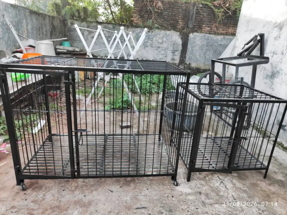 Kandang anjing besar dan kecil
