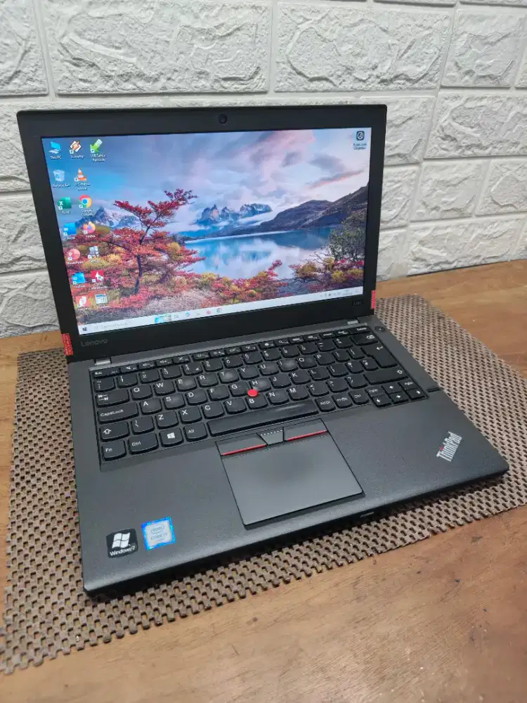 Lenovo Thinkpad X260 intel Core i7 Gen-6 (8/256gb) 12,5 inch NORMAL