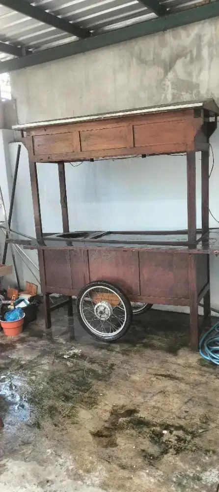 Rombong siap jualan
