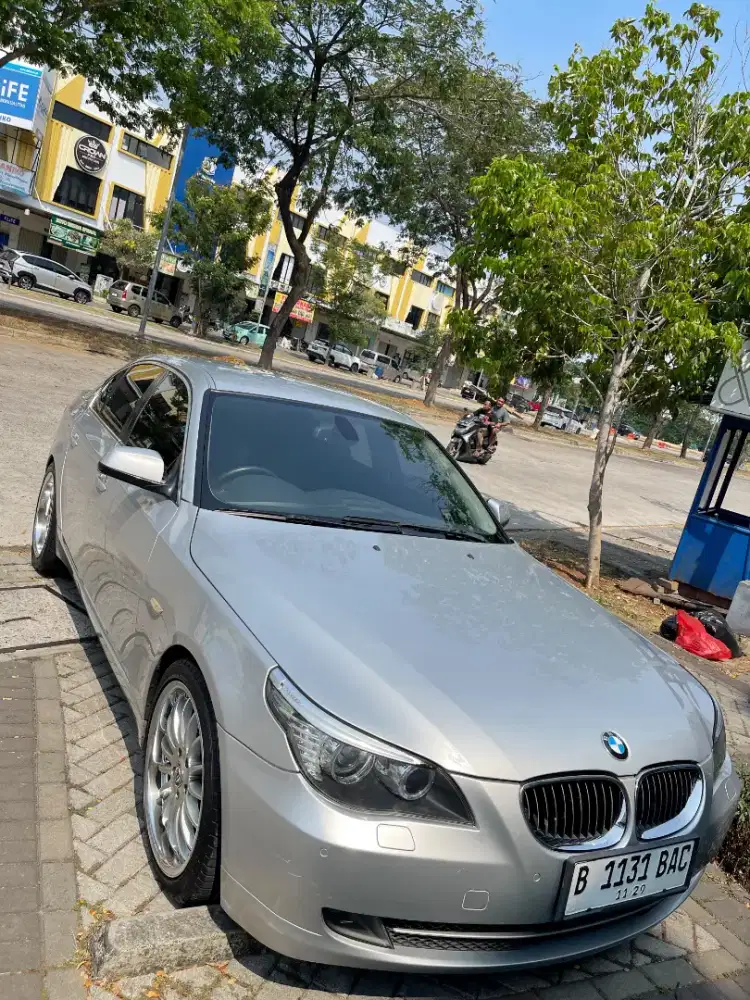 Bmw 523i E60 2010 last edition excellent condition