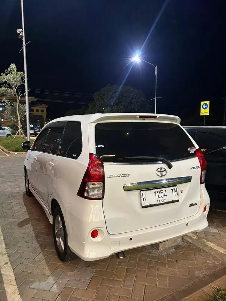 Veloz 1.5 Automatic 2012 Putih