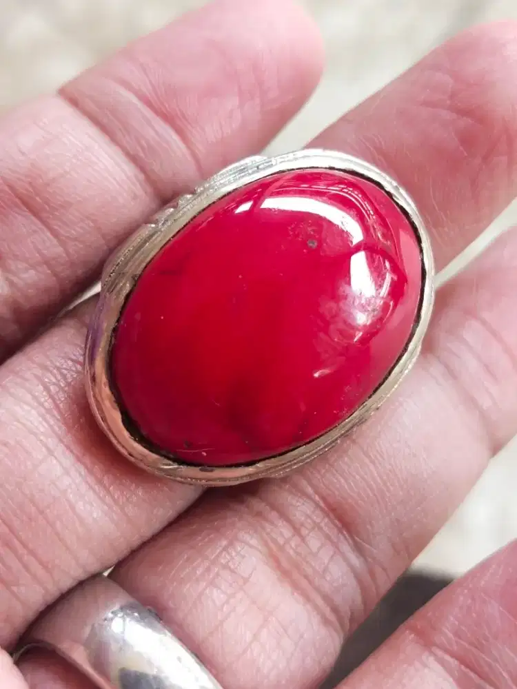 Cincin merah marjan jumbo