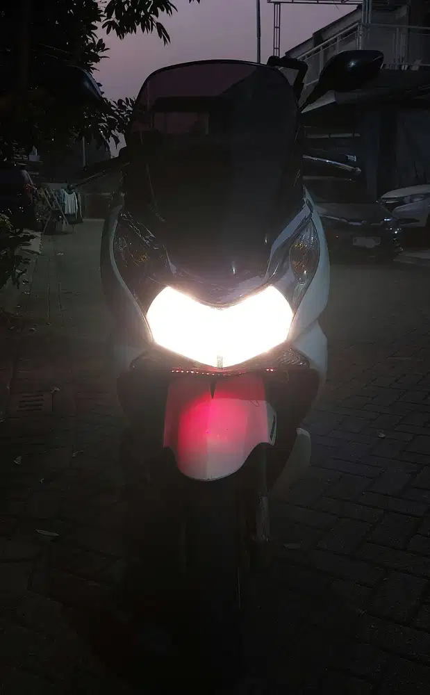 Honda PCX White 2013