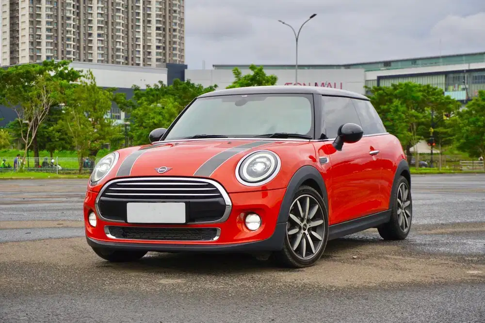 Mini Cooper F56 Facelift  3-Doors 2018 / 2019 Oranye Antik DP Ringan