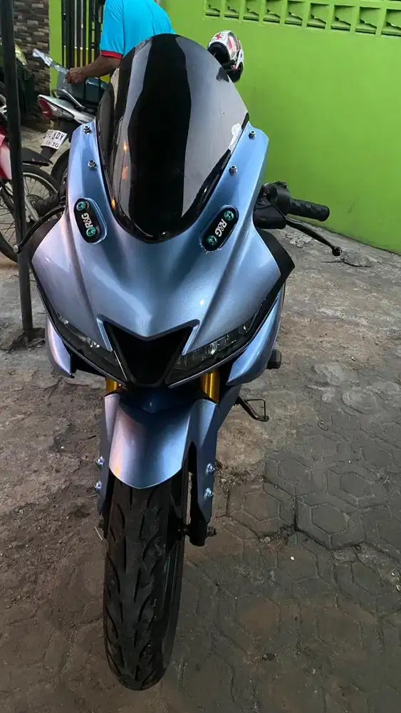 yamaha 155 cc warna hitam