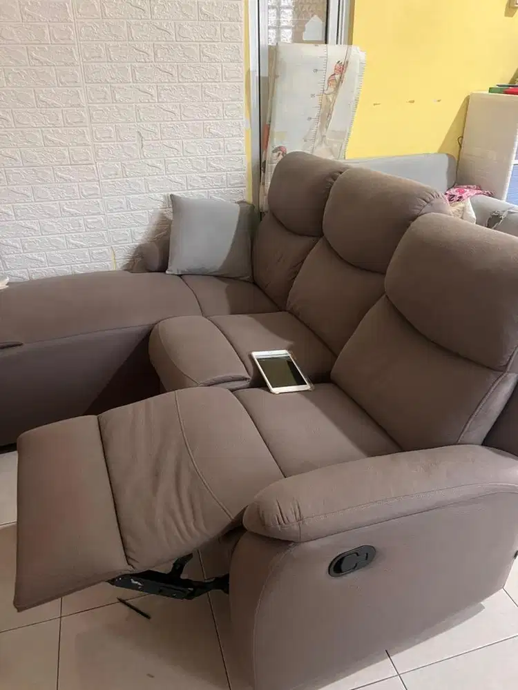 Sofa informa sudut kanan