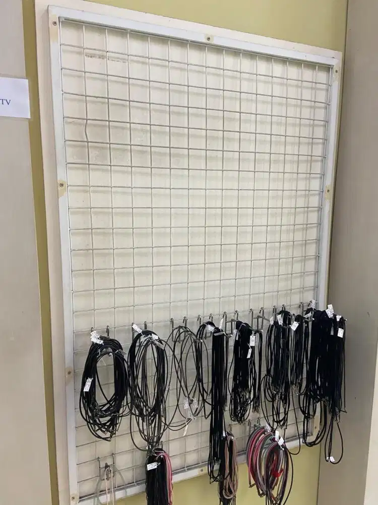 Jual Cepat Display Hanging rak bekas - Image 1 of 3