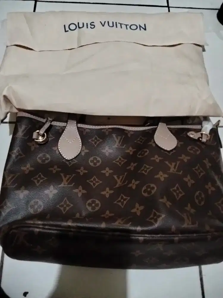 Tas berbagai macam brand
