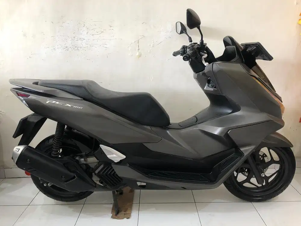 Honda PCX 160 Th.2025 Low Km 5rb!!