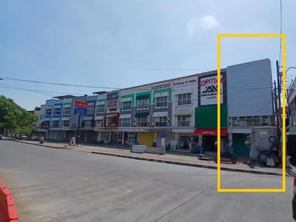 Disewakan Ruko 3,5 Lantai, Luas 247m2 di Rawajati Timur, Pejaten Timur