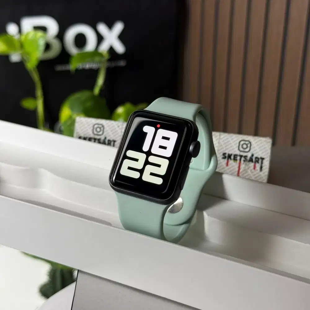 Apple Watch Series 3 38mm Spacegray iBox iwatch Battery Health 88%