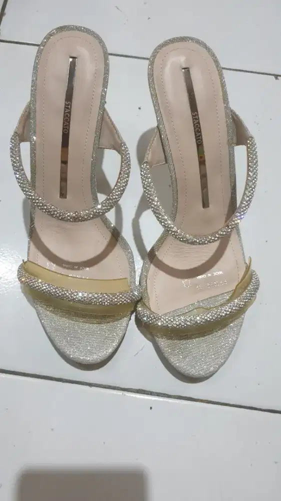 Sandal heels wanita merk staccato ORIGINAL