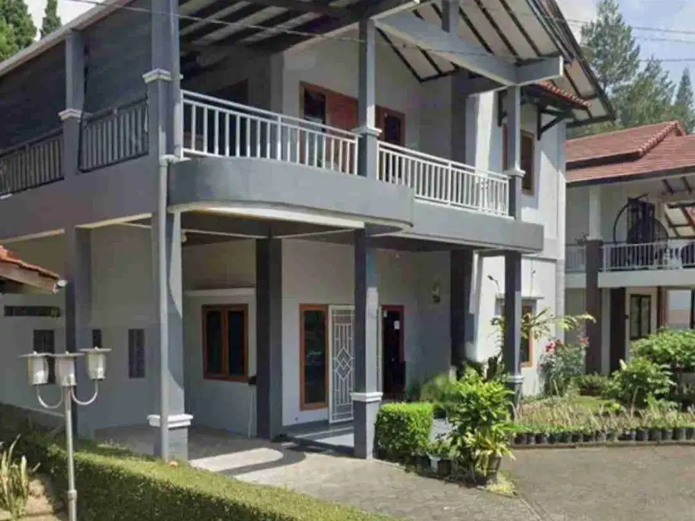Dijual Rumah Villa Istana Bunga Lembang
