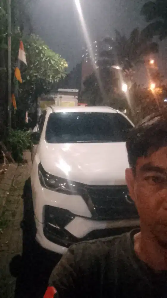 sedang mencari pekerjaan sebagai supir