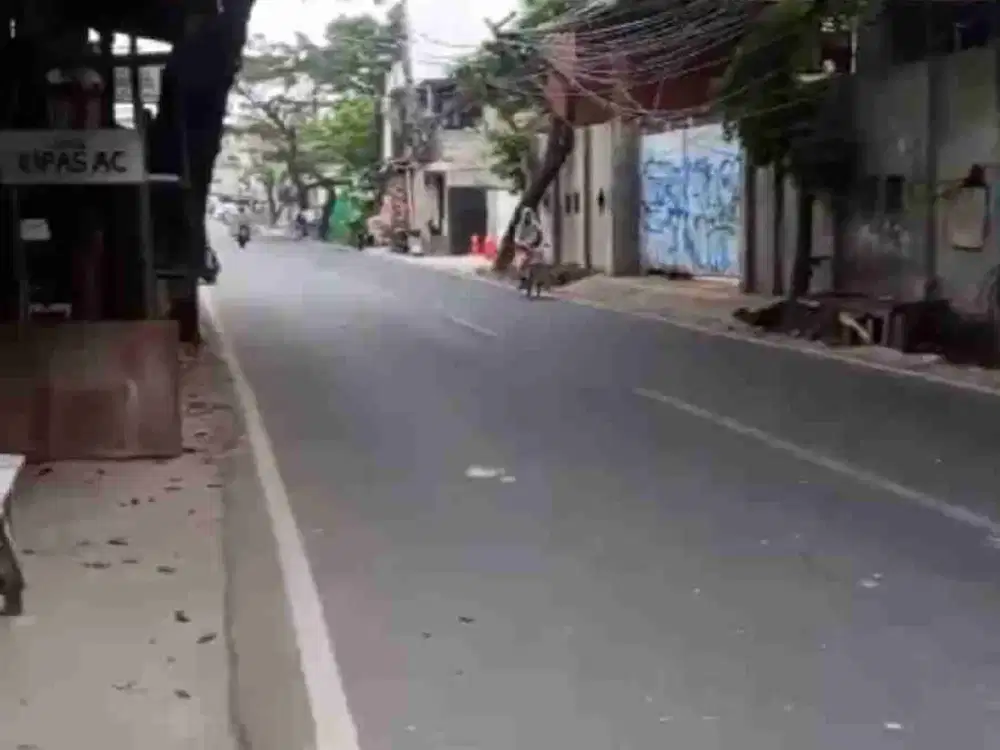 TANAH DIBAWAH NJOP SI PINGGIR JALAN RAYA KALIDERES JAKARTA BARAT