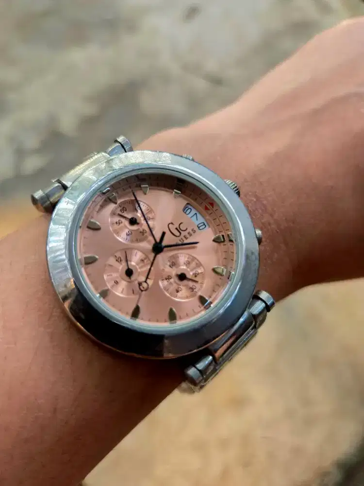 Dijual jam tangan GC GUESS Chronograph Rose Pink – Ori