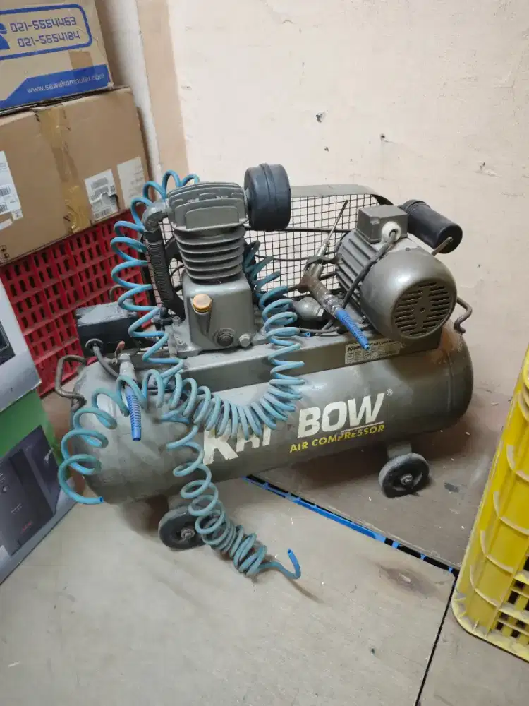 Krisbow Kompressor Angin KW13-02 1/4 HP 8 Bar – Bekas