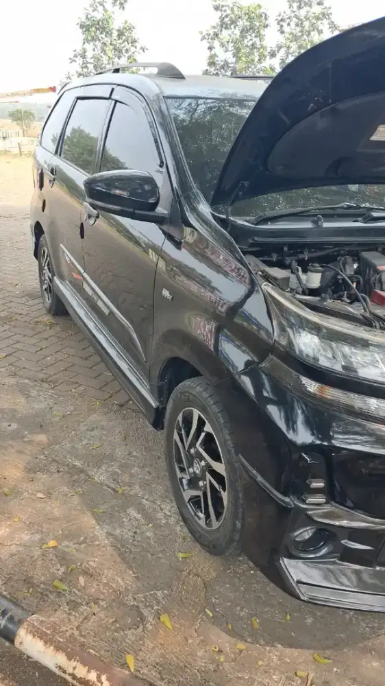 Avanza masih mulus