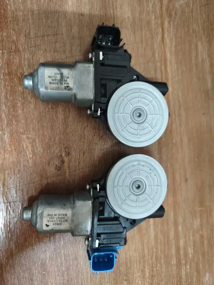 Motor di namo pawer window mobil evalia