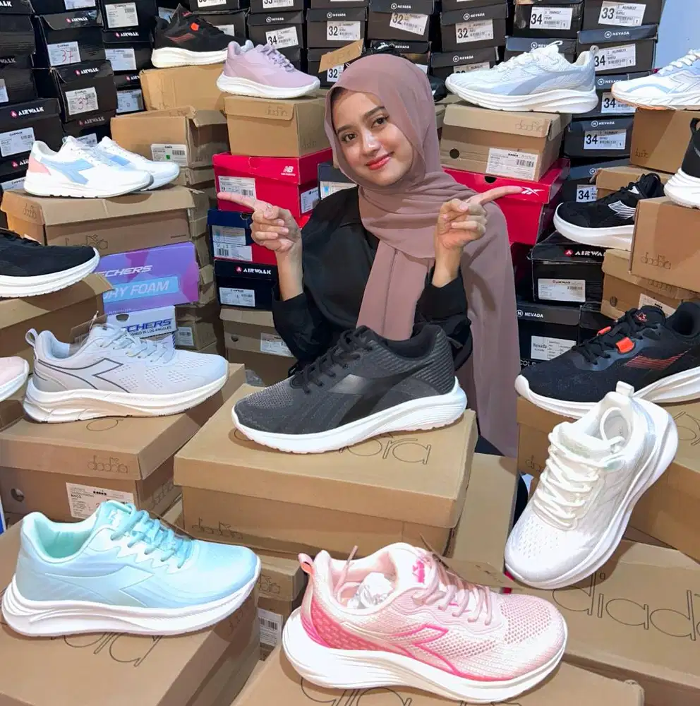Obral Sepatu Ori, Skechers, Diadora, Airwalk, Lotto, Astec, Nevada dll