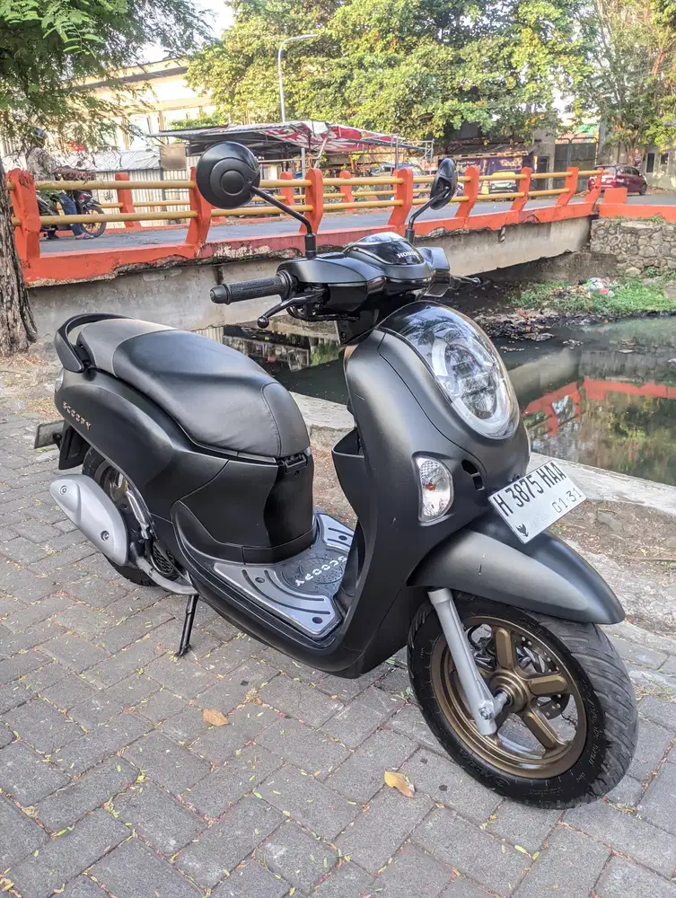 Scoopy New Prestige 2026 Hitam Doff