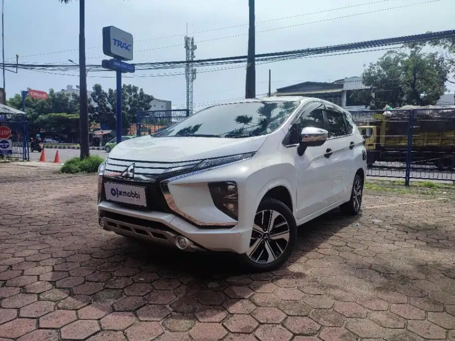 LOW DP Mitsubishi Xpander 1.5 Ultimate Bensin-AT 2019 KOV