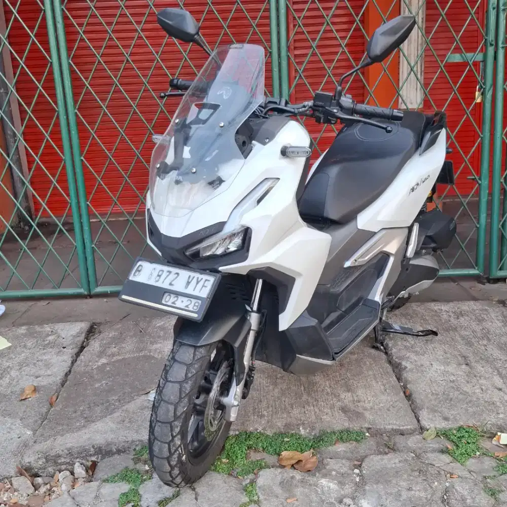 Honda adv 160 cbs 2023 dp 2juta