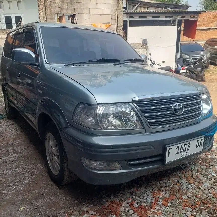 Krista Mobil Mewah di Jamannya