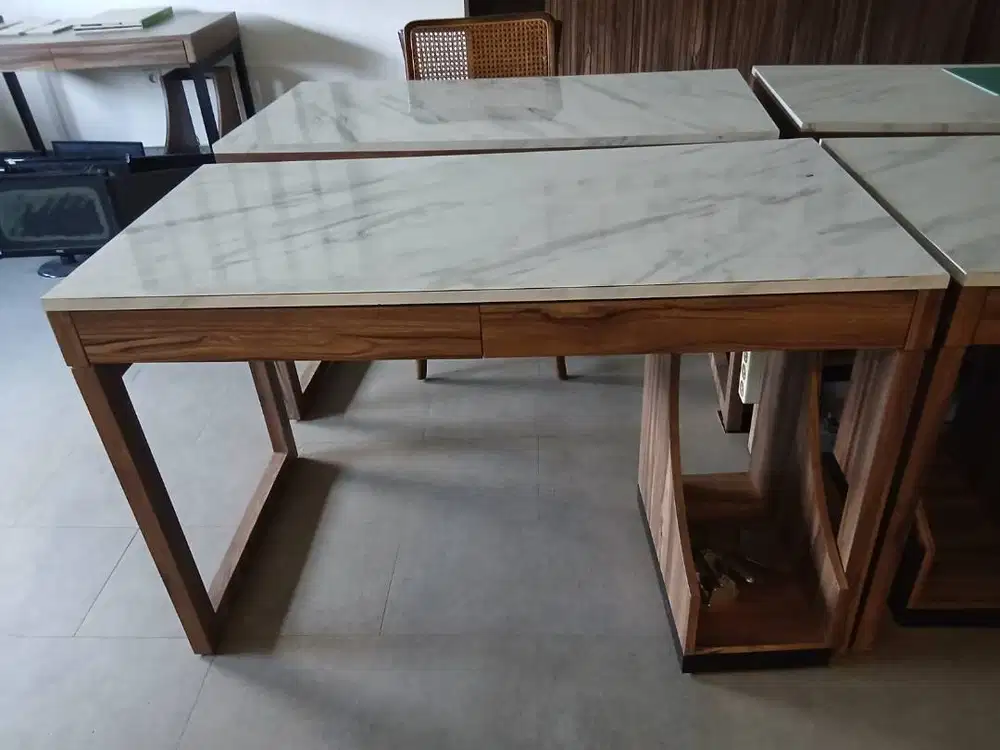 DIJUAL MEJA KANTOR/MEJA KERJA