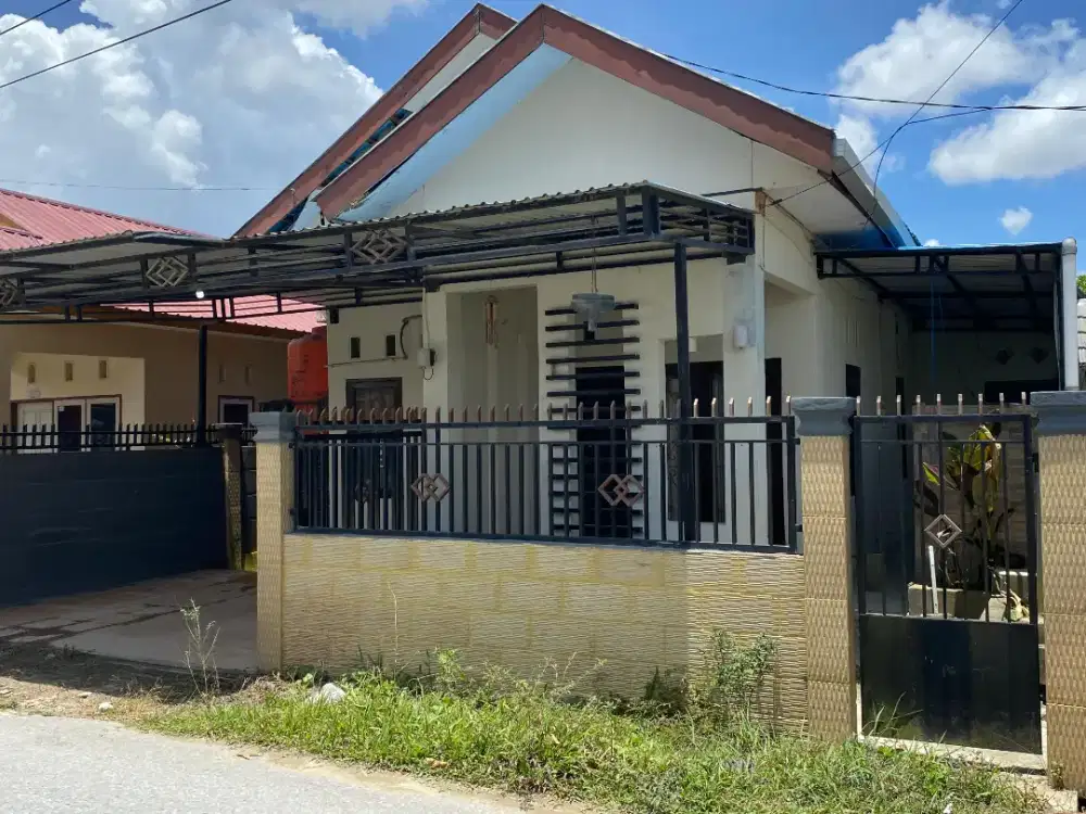 DISEWAKAN RUMAH DI BTN GRIYA BARUGA INDAH KENDARI