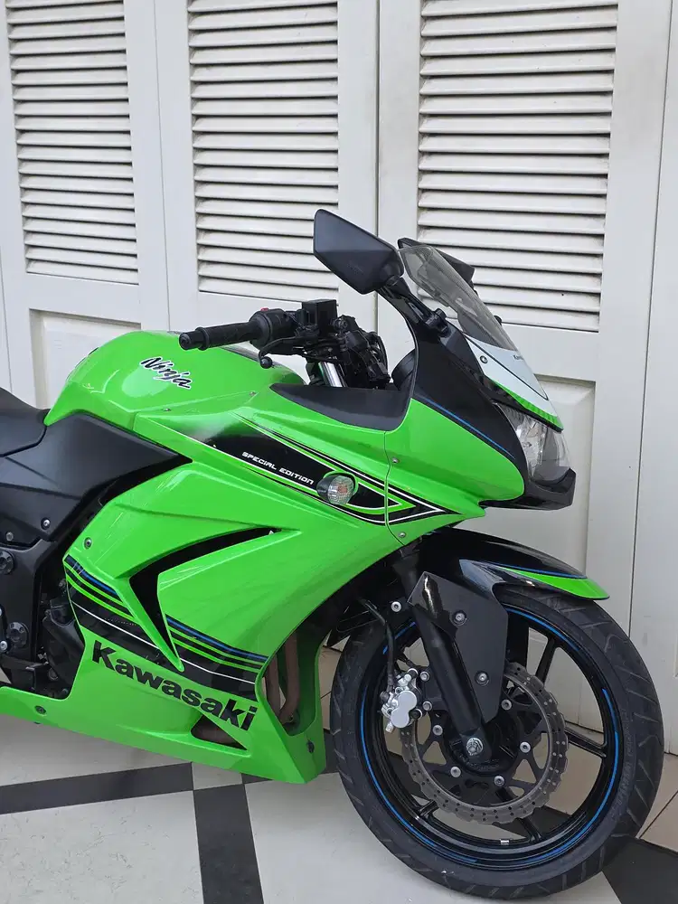 Kawasaki ninja 250 se 2011 last edition limited