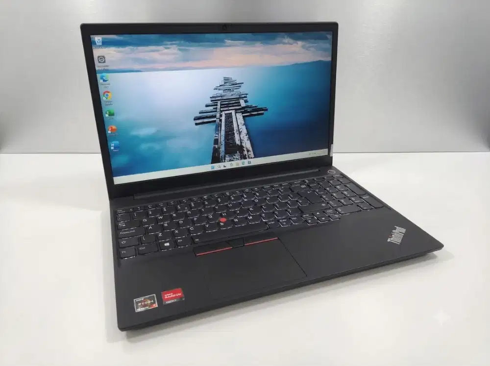 Laptop Lenovo Thinkpad E15 AMD Ryzen 5-5500U 4Ghz