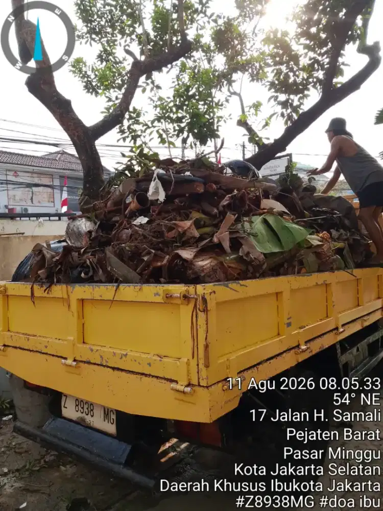 Jasa buang puing dan buang sampah