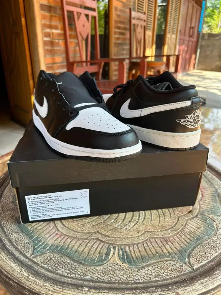Nike Air Jordan 1 Low Men’s Basketball Shoes - Black/Summit White
