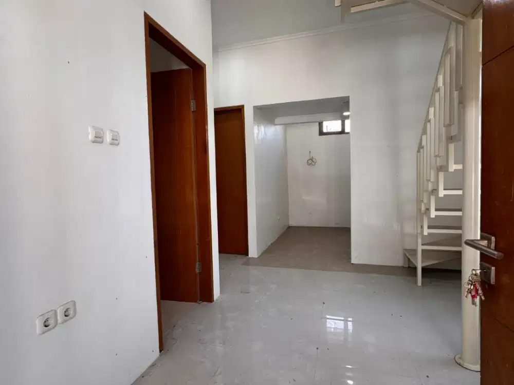 Rumah Bumi Adipura Cluster Cempaka Posisi Hook Siap Huni, Gedebage