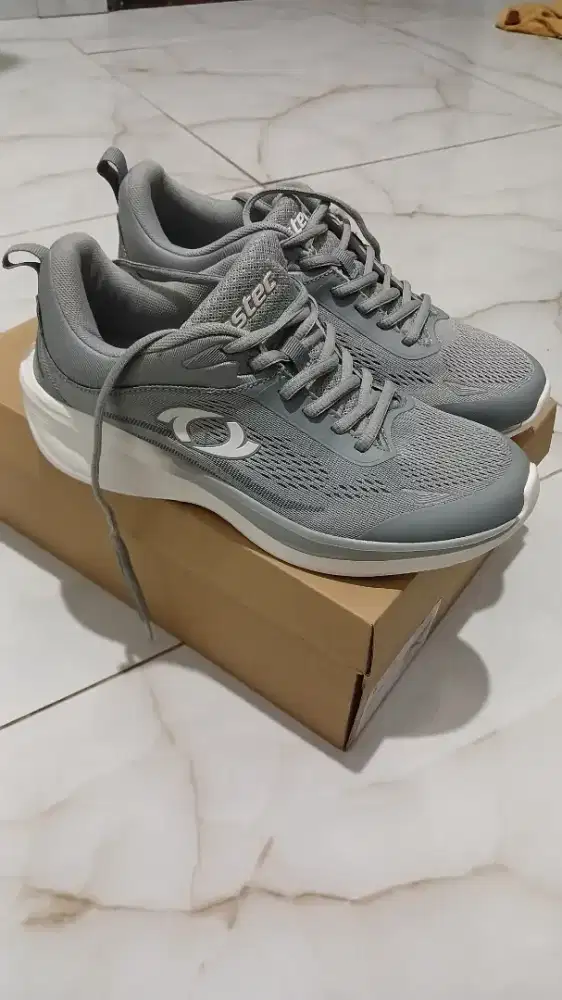 Sepatu Astec Running