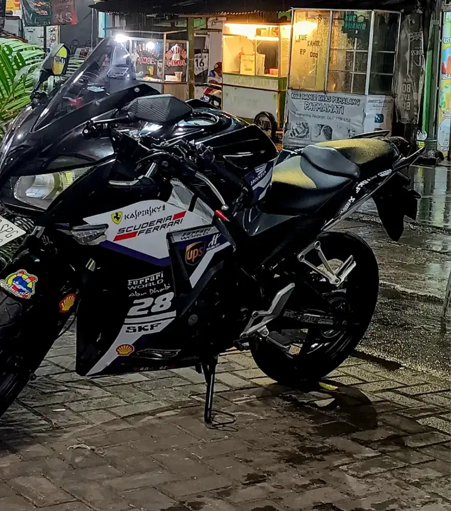 CBR old mau BT / TT cari kembalian,, di mahar jg ok