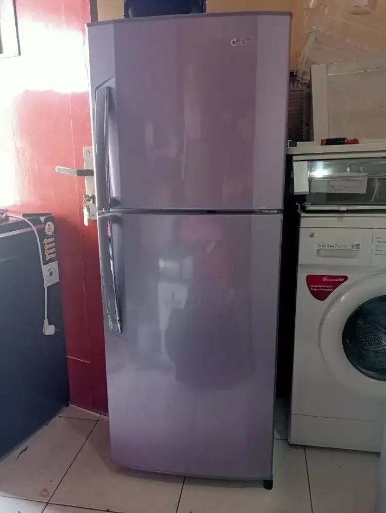 Kulkas LG 2 pintu